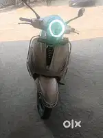 Bajaj Chetak EV Premium