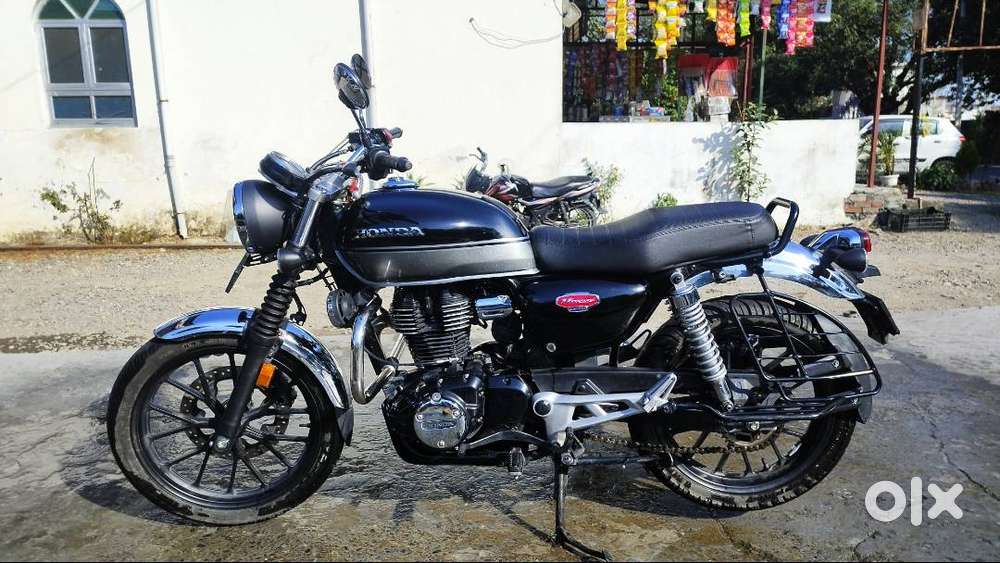 Honda hiness cb 350 dlx , top model, smooth, sep 2021 model