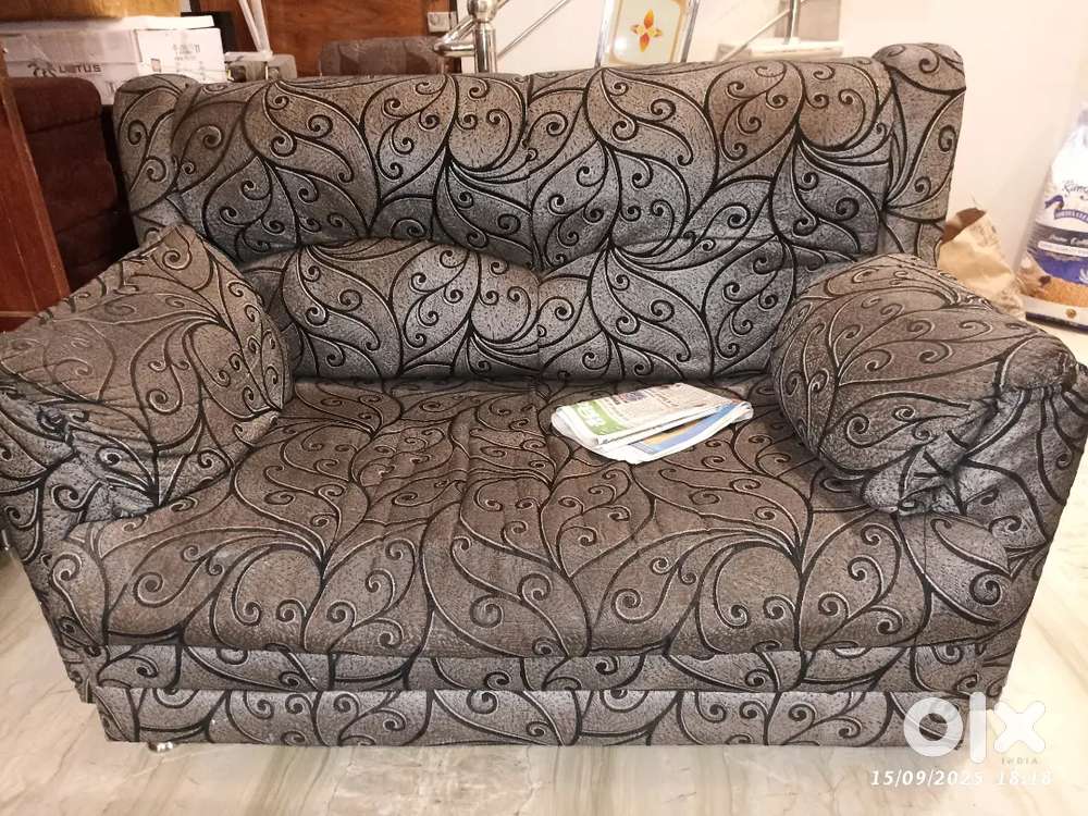 7 Seater sofa set