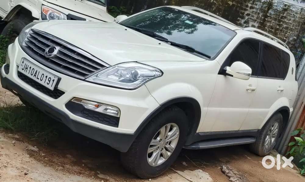 Mahindra Ssangyong Rexton 2013 Diesel 180000 Km Driven