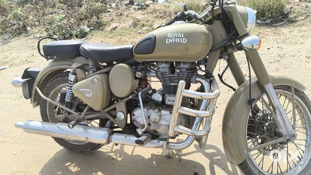 Royal enfield Classic desert storm 500 cc new tyre battery