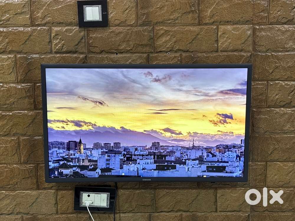 Samsung smart tv full hd 100 conditionn