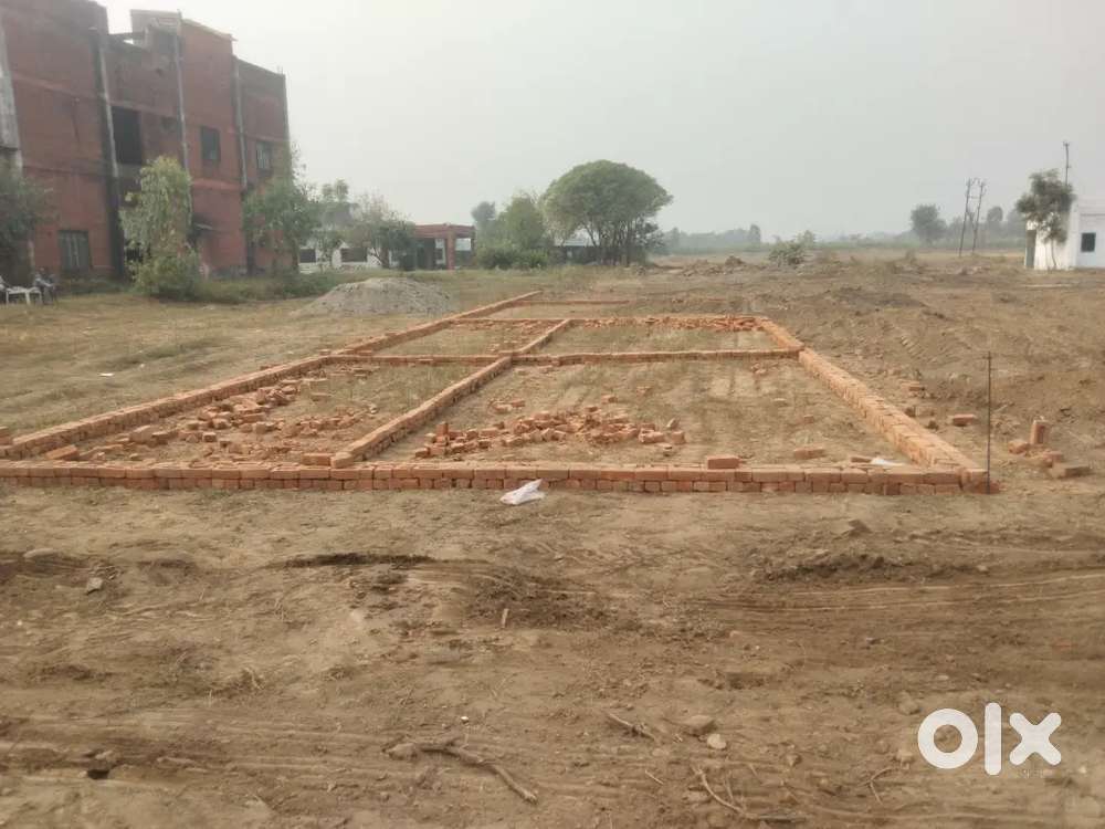 Commercial plot shop