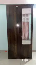 2 Door wardrobe with Mirror