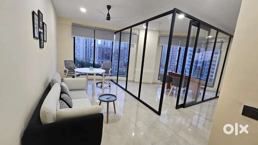 988 sqft corner fully furnish office omaxe hazratganj near sahid path