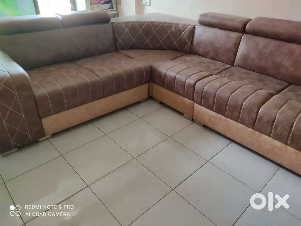 5 person L shaped Sofa with corner piece
