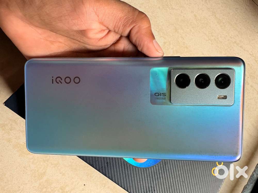 IQOO 9 SE Gaming phone in next to new condition