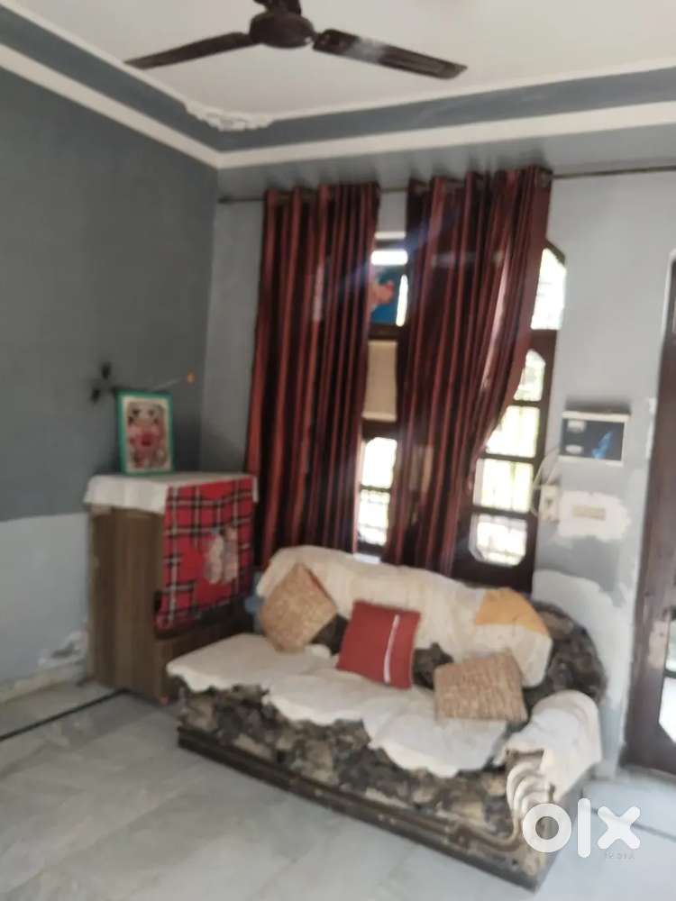 Semi furnished 1 Room set available for rent