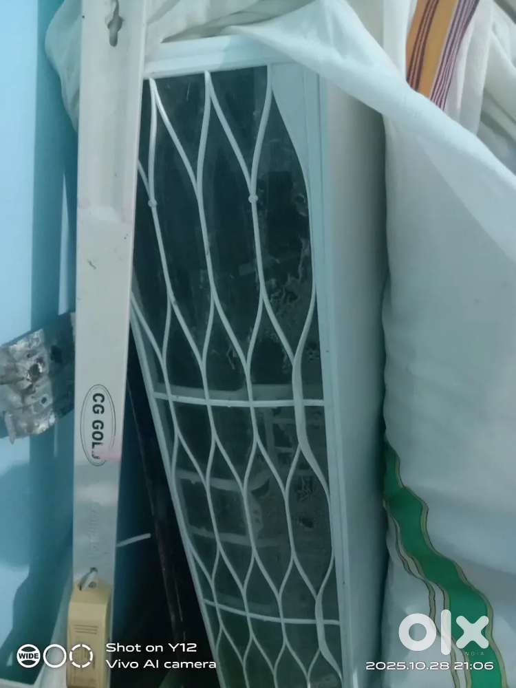 LG 1.5 ton AC, 3 years