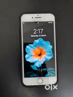 Apple iPhone 7 (32 GB Storage)
