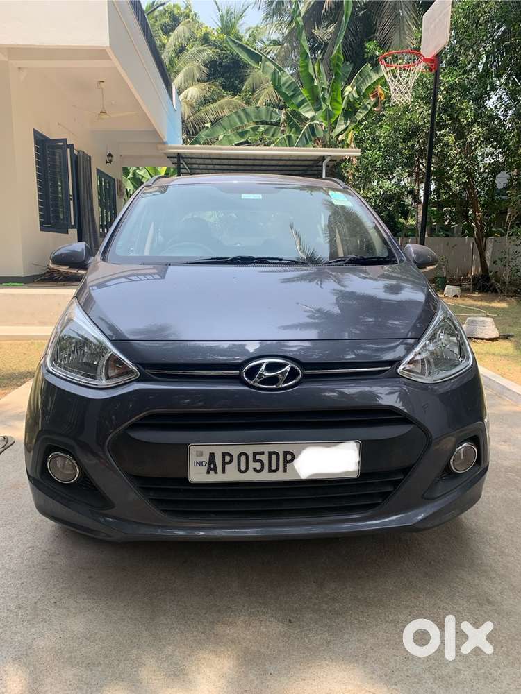 Hyundai Grand i10 2016 Petrol 28000 Km Driven