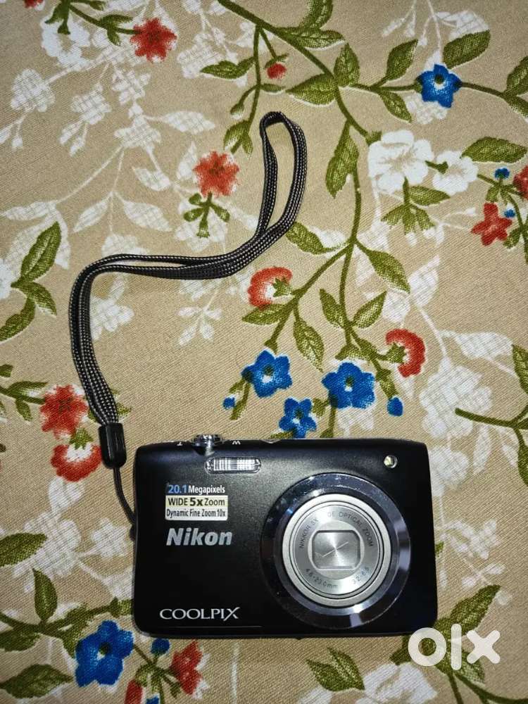 Nikon Coolpix 20.1 Megapixel camera
