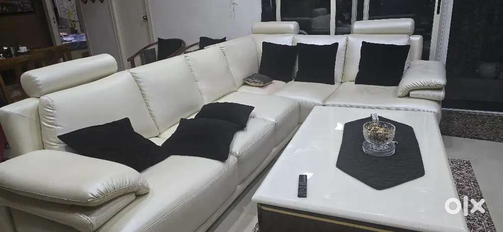 Large size Leather Sofa 6 seater