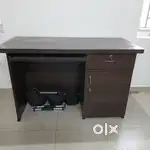 COMPUTER TABLE