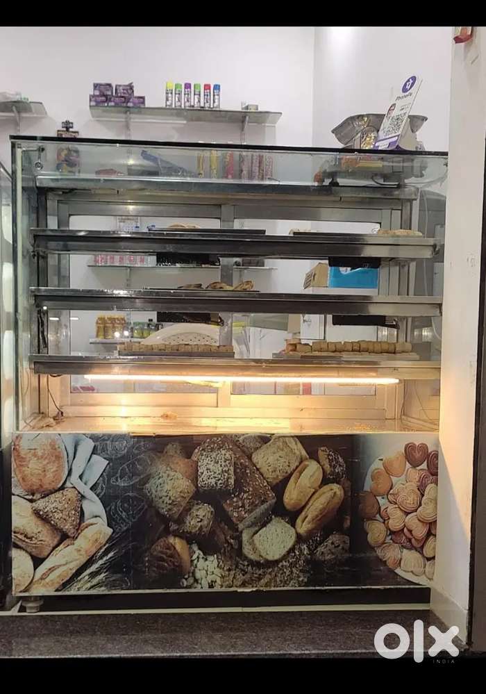 Bakery counter