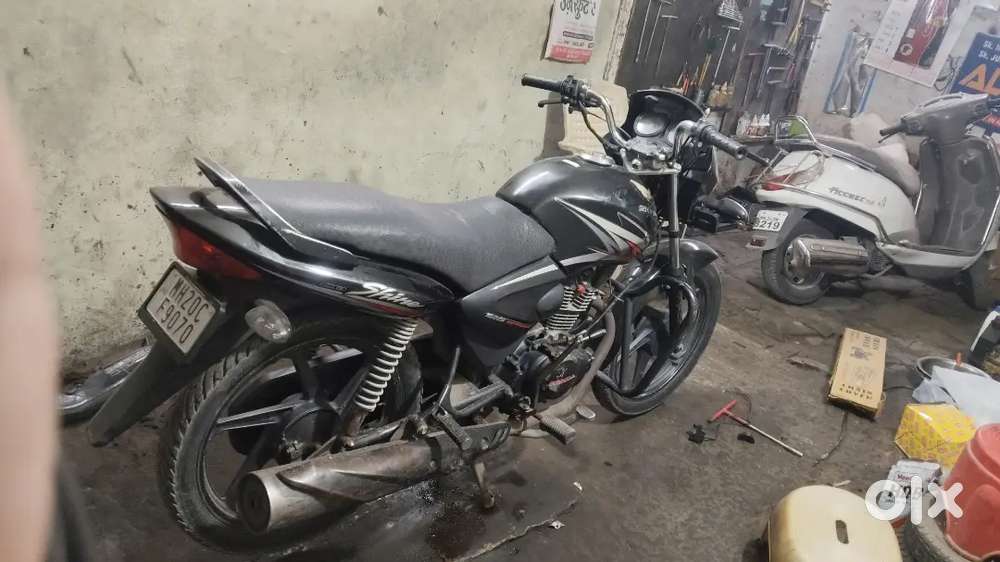 Shine black colour good condition