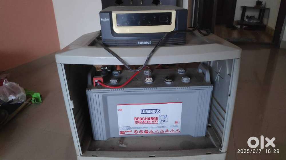 Inverter with battery