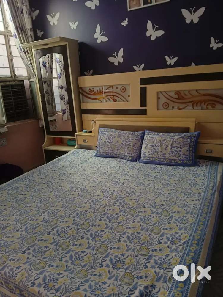 Double bed with mattress