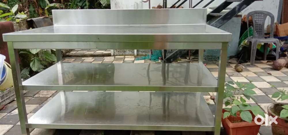 Stainless steel table