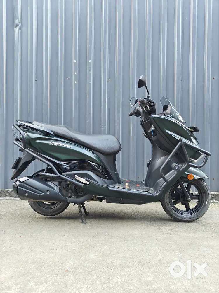 Suzuki Burgman street 125(Showroom Condition)