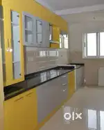 फलेट आफिस शोरूम में वुडन फर्नीचर ओर ओल वकॅ सोल्यूशन