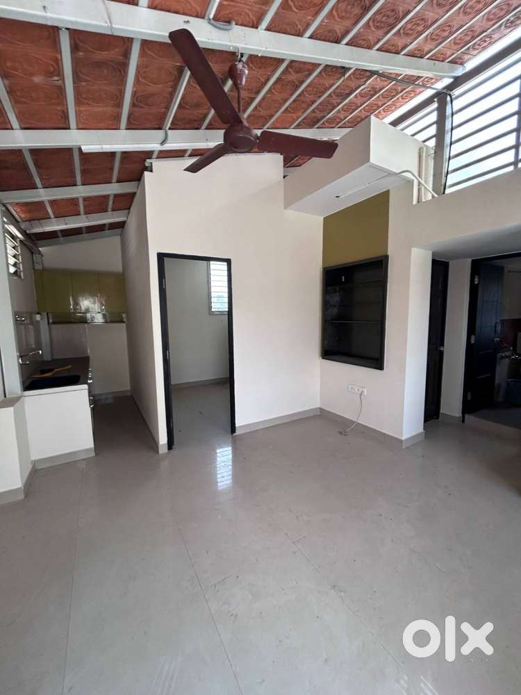 Kumarswamy Layout 2BHK Builder floor for lease