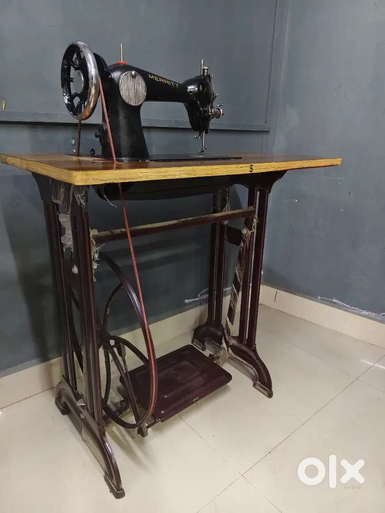 Merit - Tailoring Machine ( Good condition )