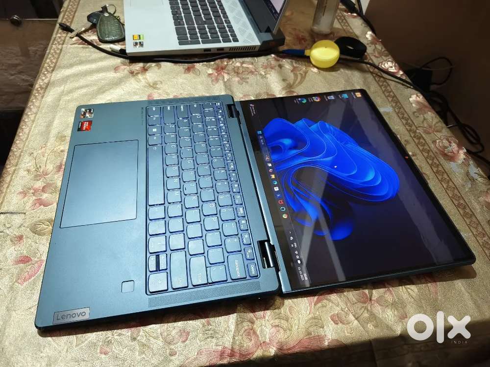 Lenovo yoga Ryzen 7 graphics 2gb