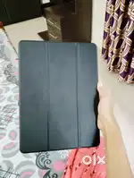 IPAD COVER -BLACK 8 TH GEN