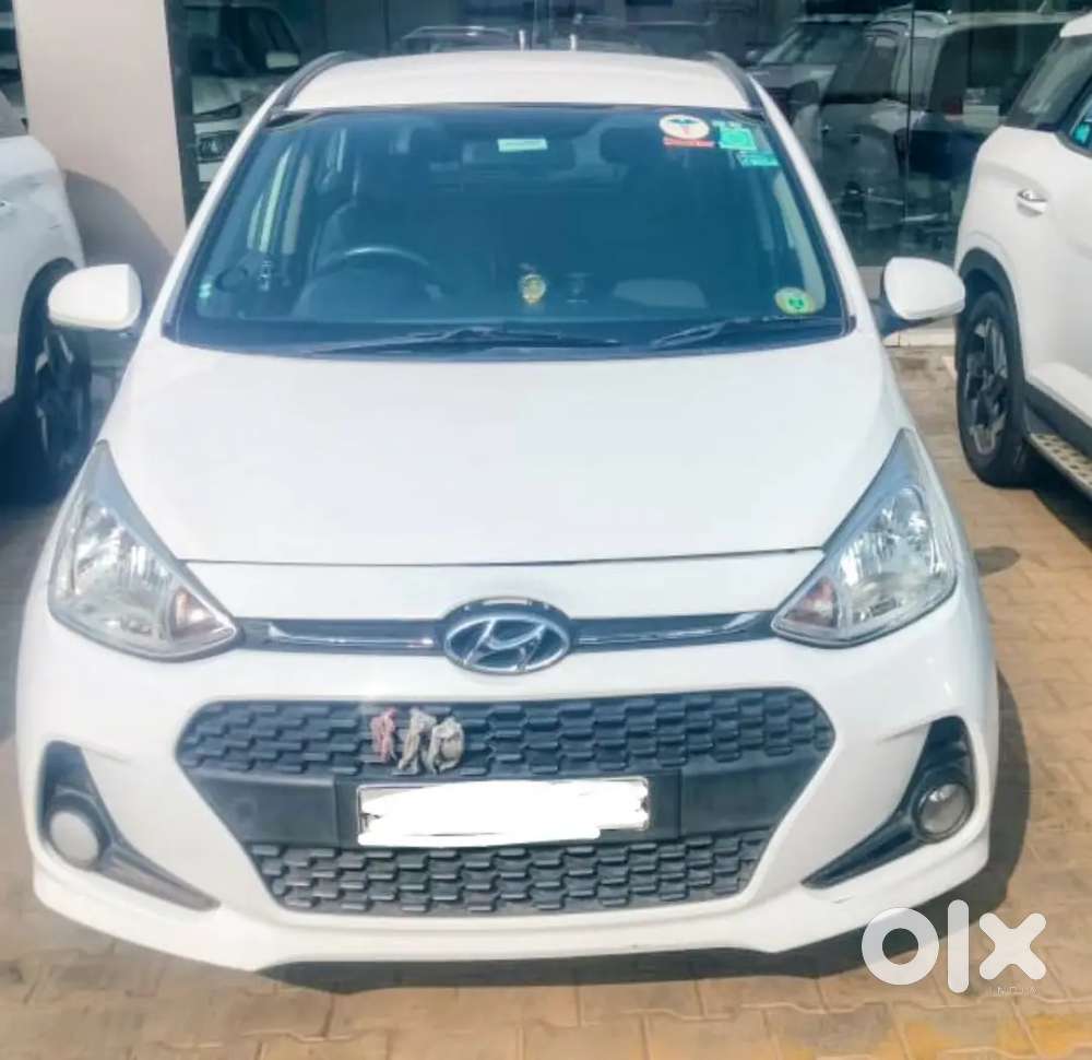 Hyundai Grand i10 2017 Petrol 84000 Km Driven