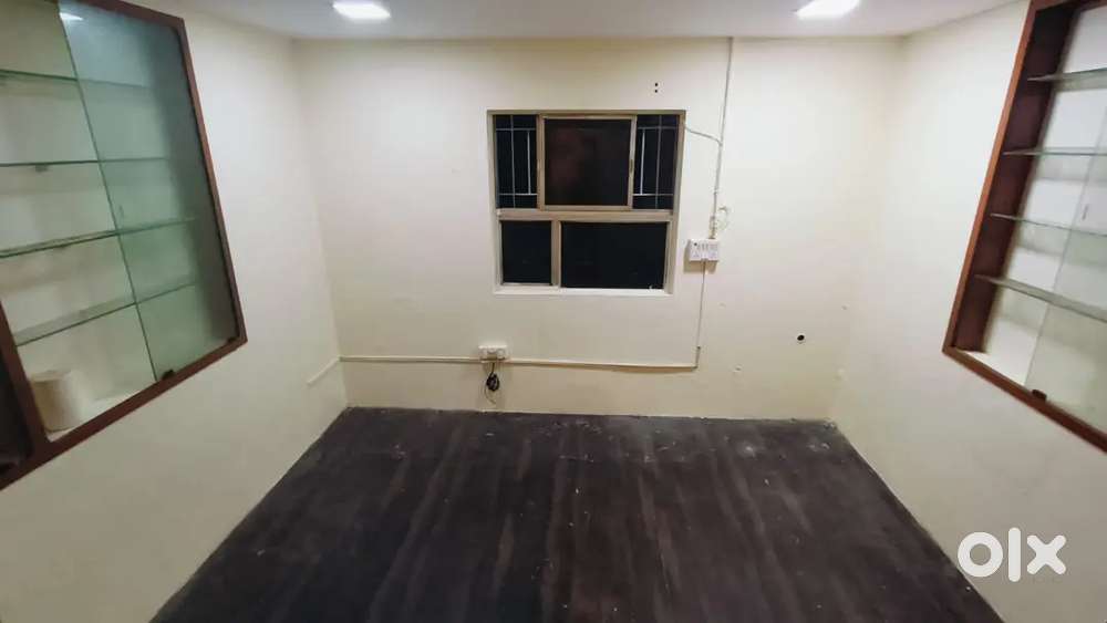PRIME 210 SFT OFFICE FOR RENT IN KILPAUK.