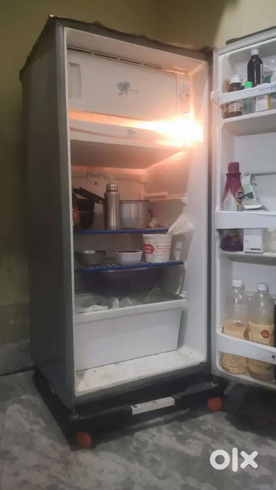 Whirlpool refrigerator