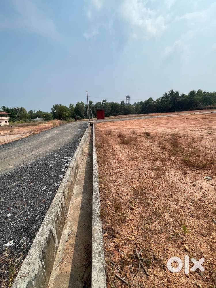 Land for Sale 8,9,10,11 Cents