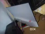 22 inch borderless monitor 15 days old not even a single scratch