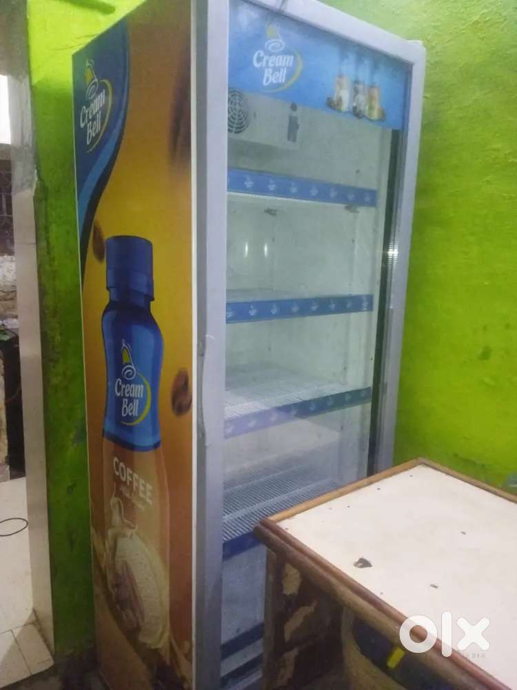 Colddrink refrigerator