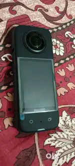 INSTA 360 X3  बिल्कुल 12 days हुआ है लेने से । सब कुछ लगा हुआ ही लेबल