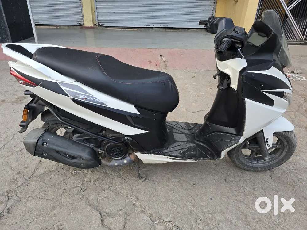 Aprilia SXR 160cc 2021 abs model 1st owner top condition