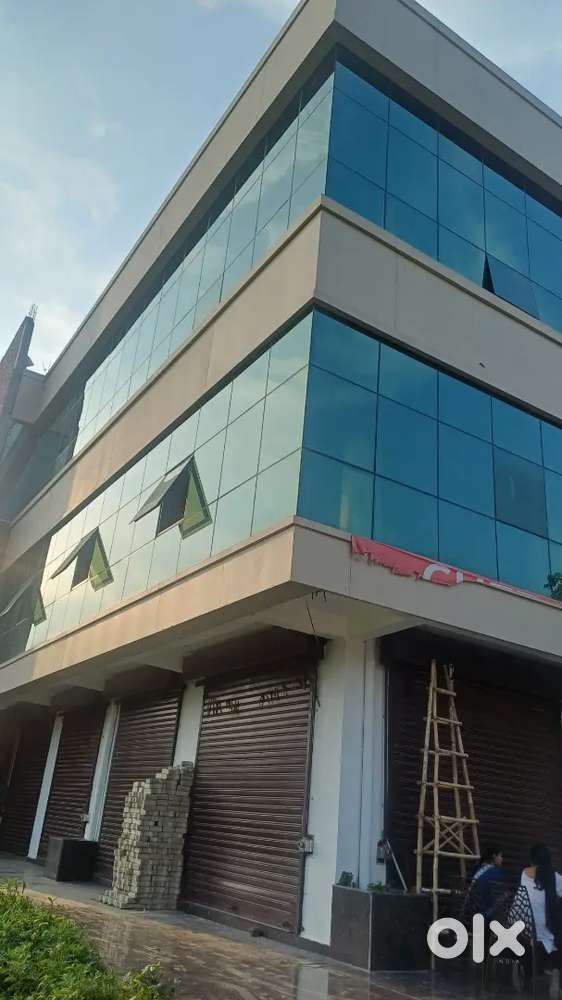 1750 sq ft commercial space on for office or Restaurant in budhi vihar
