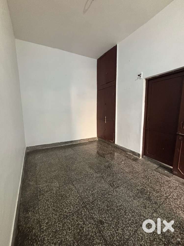 Spacious 1BHK with Bathroom. Only for family. No car parking.