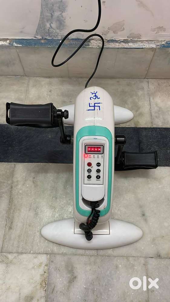 Stroke recovery Pedo cycle with legs for support