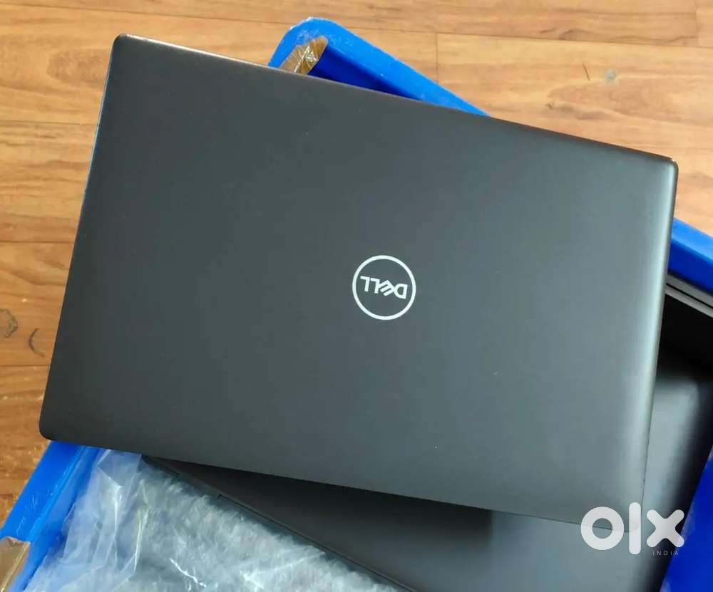 Show room condition Dell latitude 5400 i5-8th,256gb SSD,8gb,14rs19900