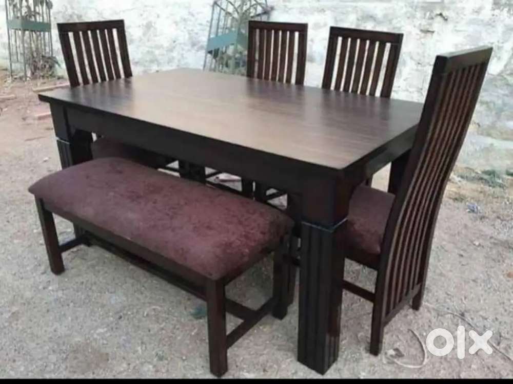 New 6 seater wooden daining table at affordable prices Cash on deliver