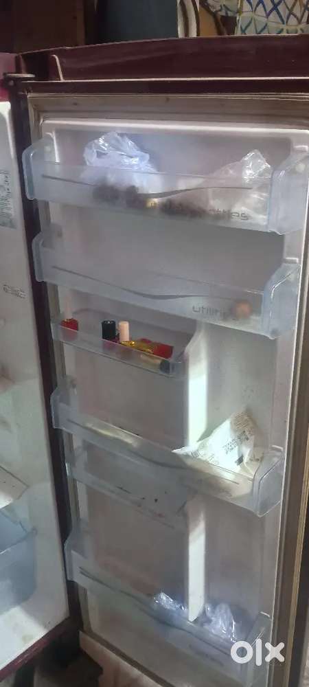 Godrej freeze 240 liter