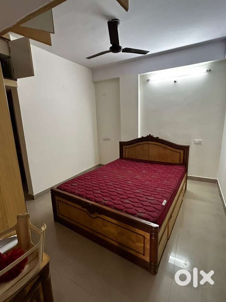 2 Queen Size Beds with storage