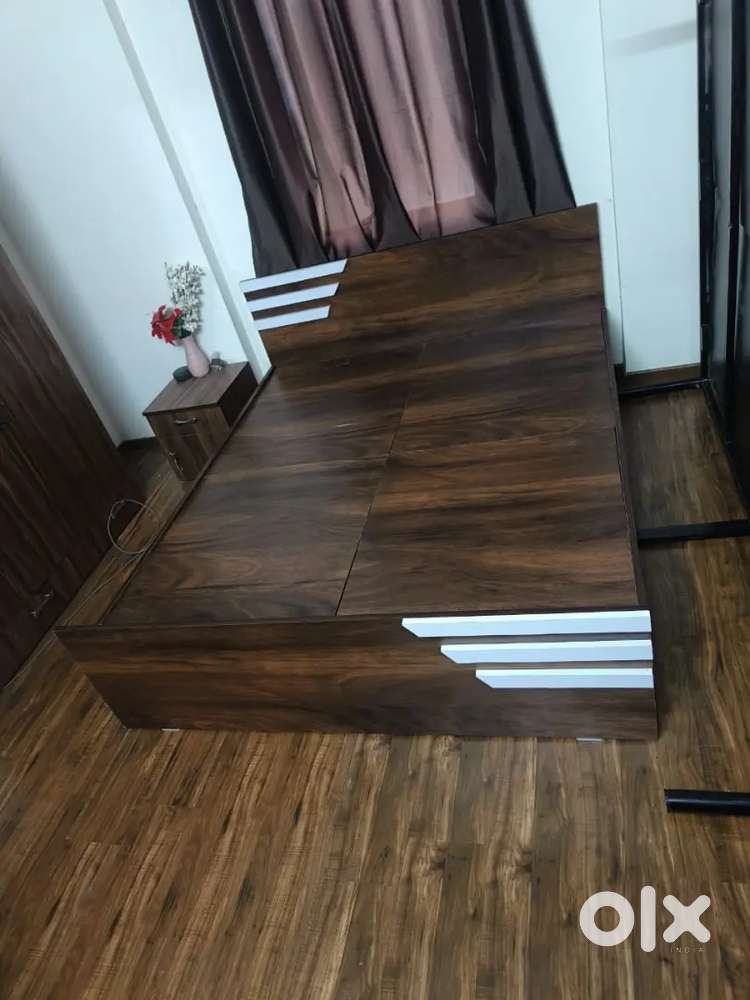 NON STORAGE BED 5*6 MANUFACTURER