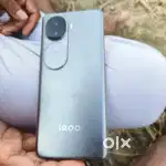 iQOO z9s 8+8 128