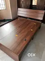 Queen zise cot and tv unit for sale. Very good condition