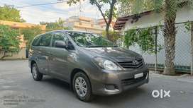 Toyota Innova 2.5 V 7 STR, 2009, Diesel