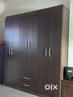 Selling computer desk table and 6 door wardrobe