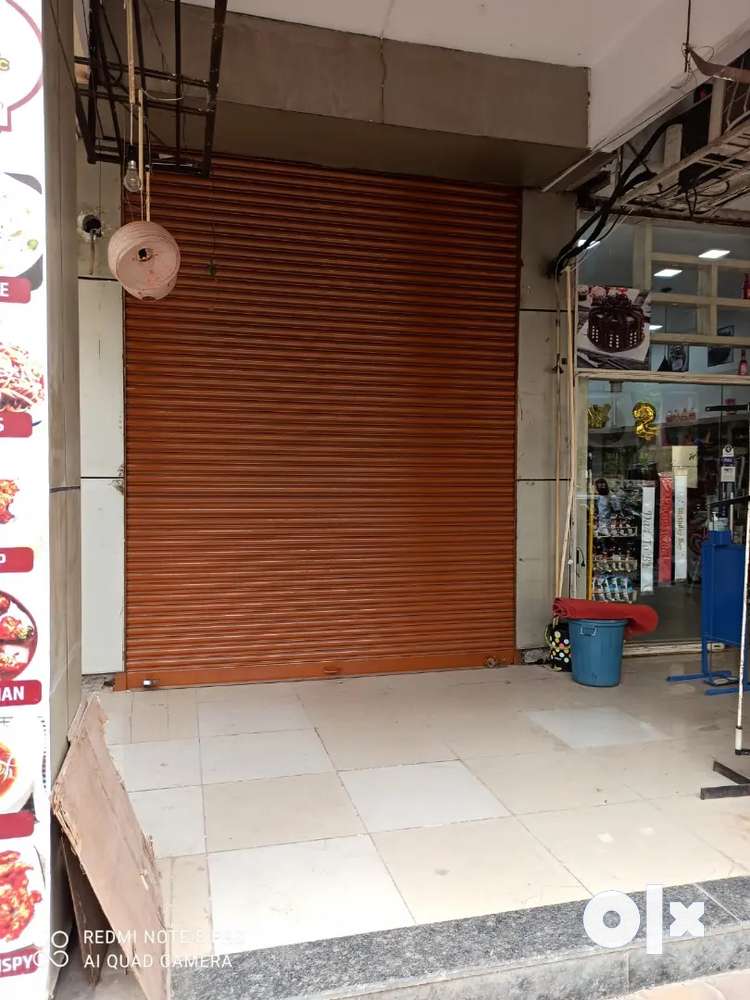 Shop available for rent at SEAWOODS